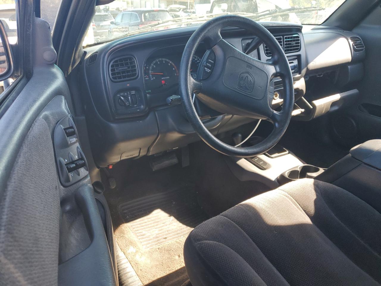 2000 Dodge Dakota VIN: 1B7GG22N3YS710427 Lot: 91010195