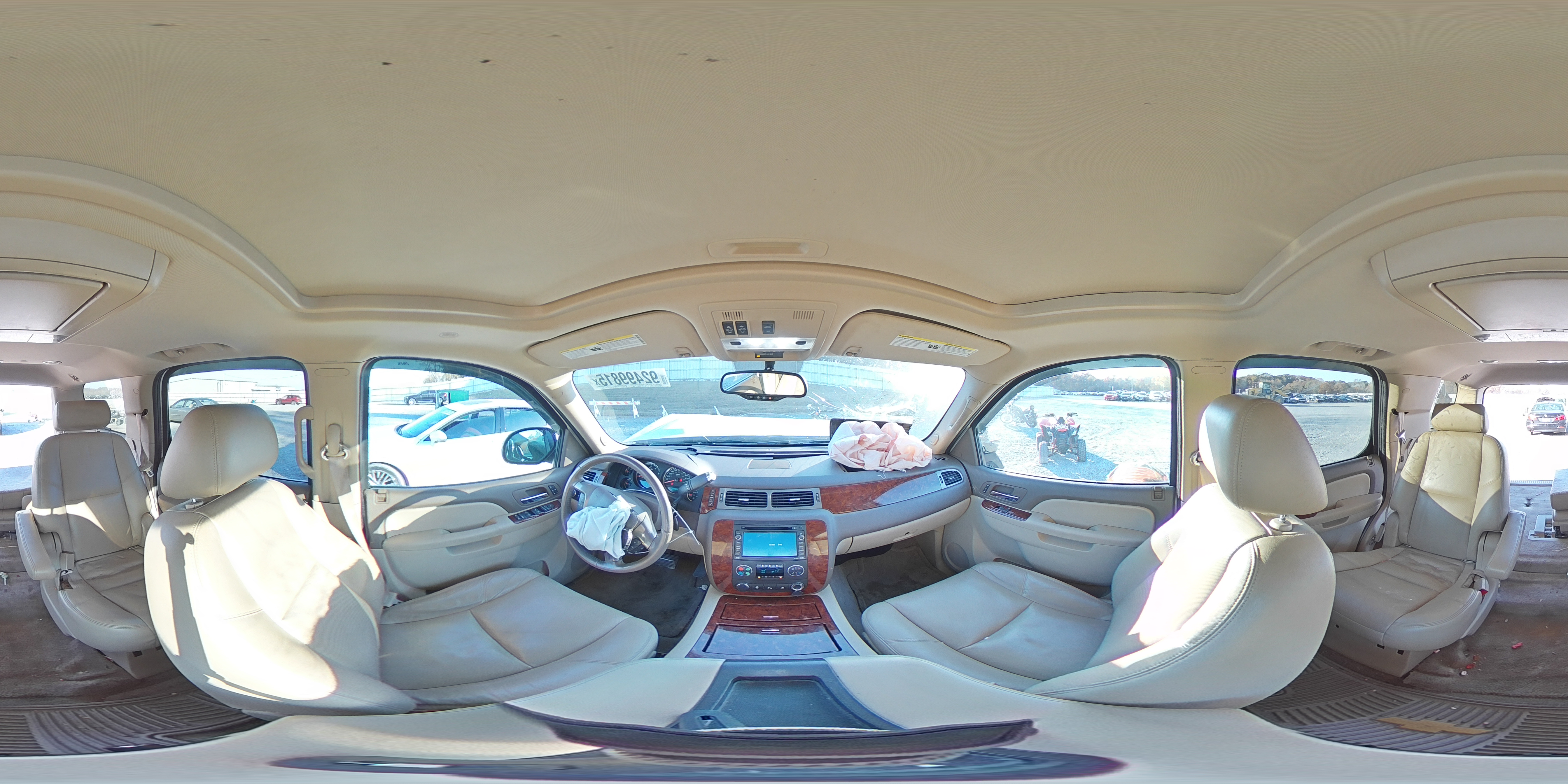 2010 Chevrolet Tahoe K1500 Ltz VIN: 1GNUKCE0XAR290841 Lot: 92499815