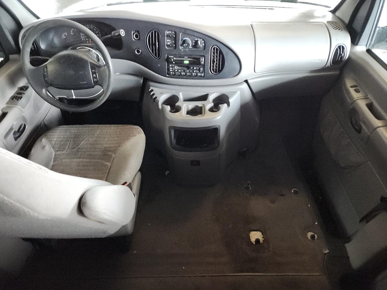 2002 Ford Econoline E350 Super Duty Wagon VIN: 1FBSS31L72HA23832 Lot: 92499675