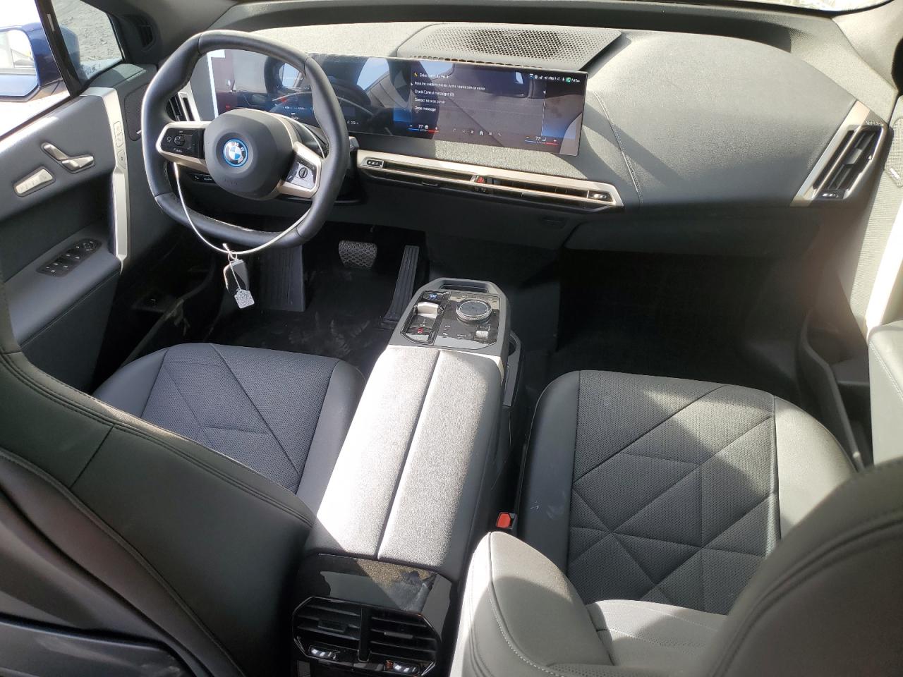 2024 BMW Ix xDrive50 VIN: WB523CF01RCS00191 Lot: 92043345