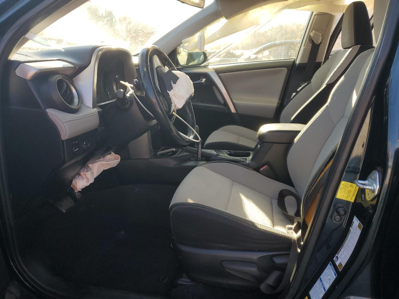 2017 Toyota Rav4 Xle VIN: JTMRFREV1HJ709587 Lot: 90814725