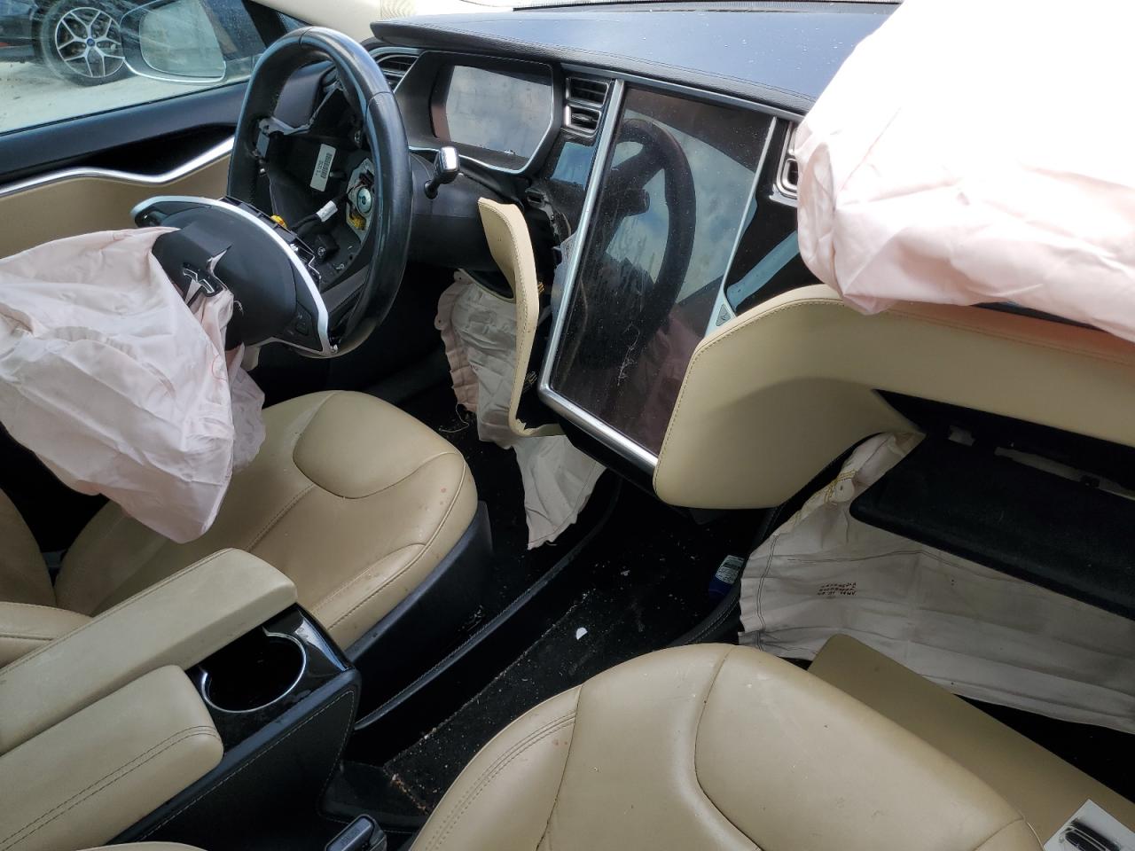 2014 Tesla Model S VIN: 5YJSA1H15EFP41245 Lot: 93044845