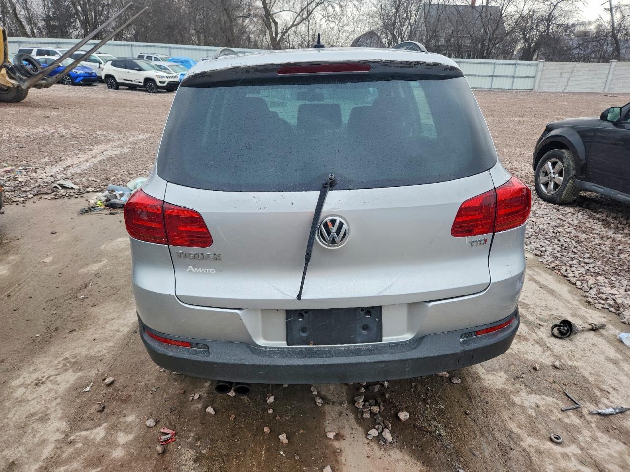 2016 Volkswagen Tiguan S VIN: WVGAV7AX3GW570510 Lot: 94695175