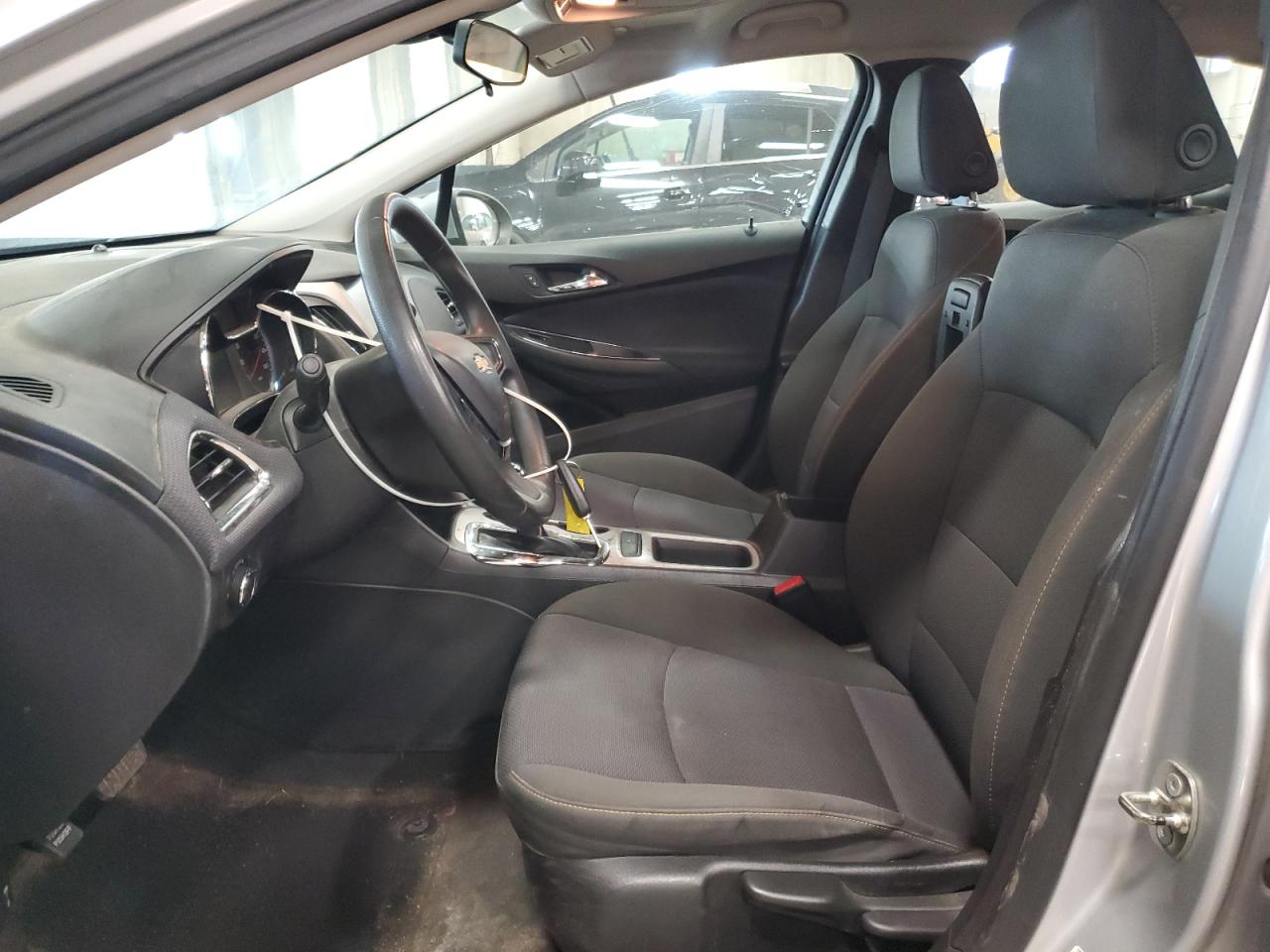 2018 Chevrolet Cruze Ls VIN: 1G1BC5SM2J7149511 Lot: 92634985