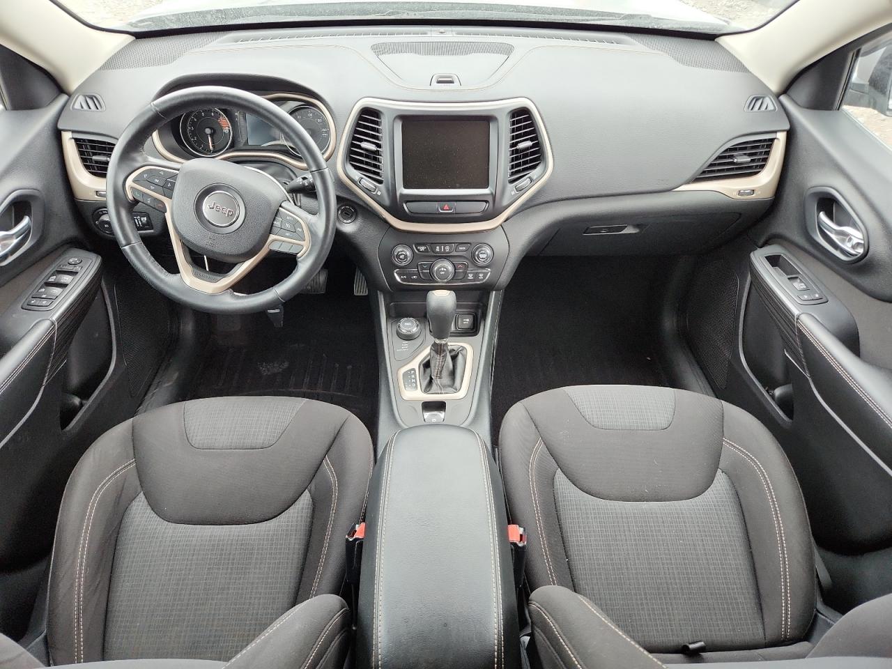 2016 Jeep Cherokee Latitude VIN: 1C4PJMCS8GW232854 Lot: 90981465