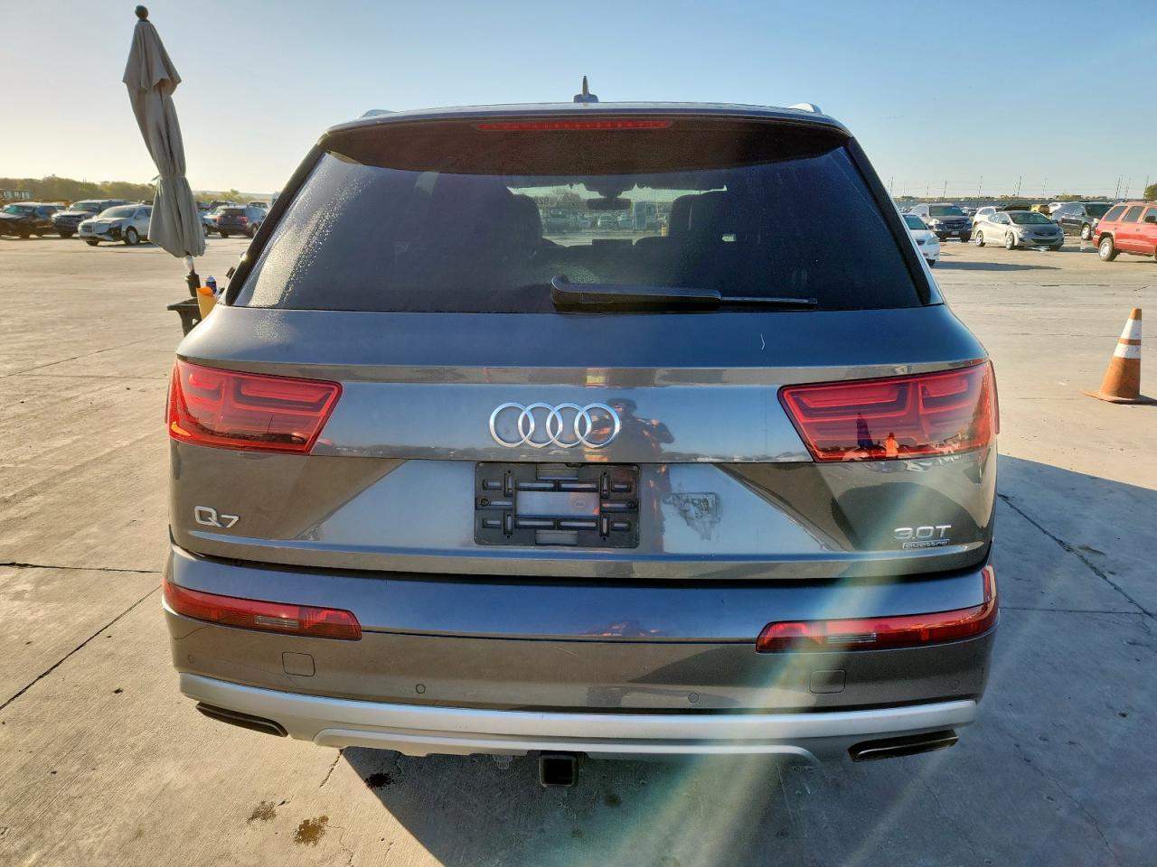 2018 Audi Q7 Prestige VIN: WA1VAAF73JD034290 Lot: 92895845