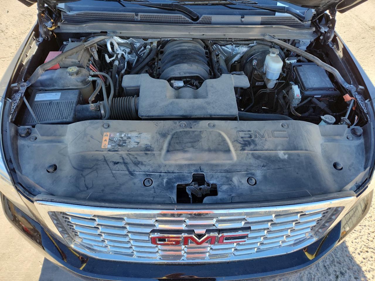 2018 GMC Yukon Xl Denali VIN: 1GKS2HKJ5JR316860 Lot: 87470255