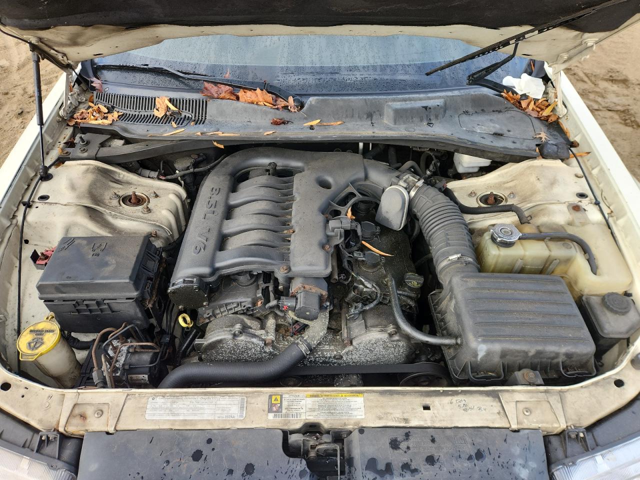 2009 Chrysler 300 Limited VIN: 2C3KA33V09H565831 Lot: 93612085