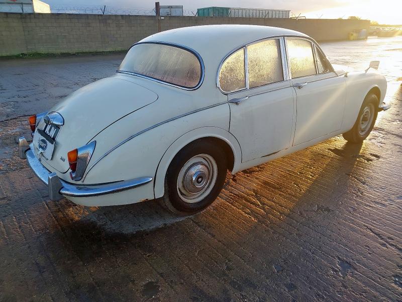 1967 JAGUAR 2.4/240 
