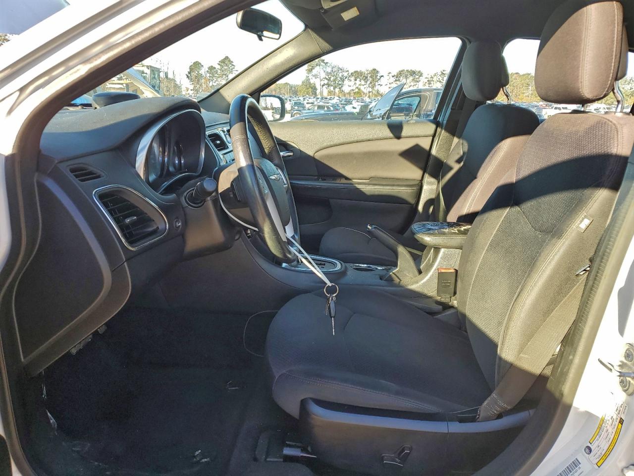 2014 Chrysler 200 Touring VIN: 1C3CCBBG2EN171275 Lot: 93735455