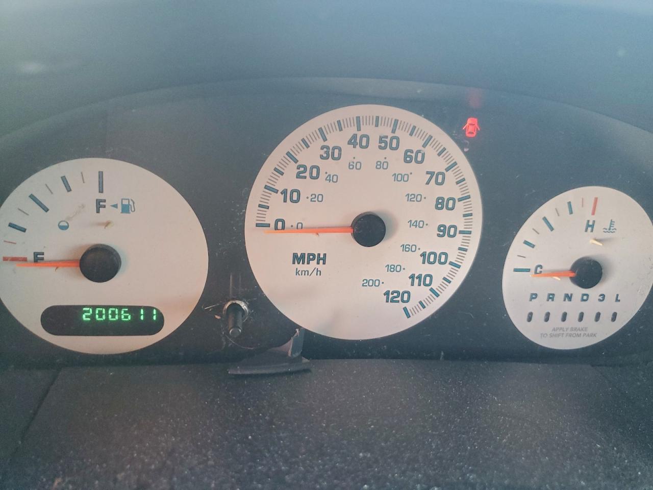 2004 Chrysler Town & Country VIN: 1C4GP45R24B561898 Lot: 93708475