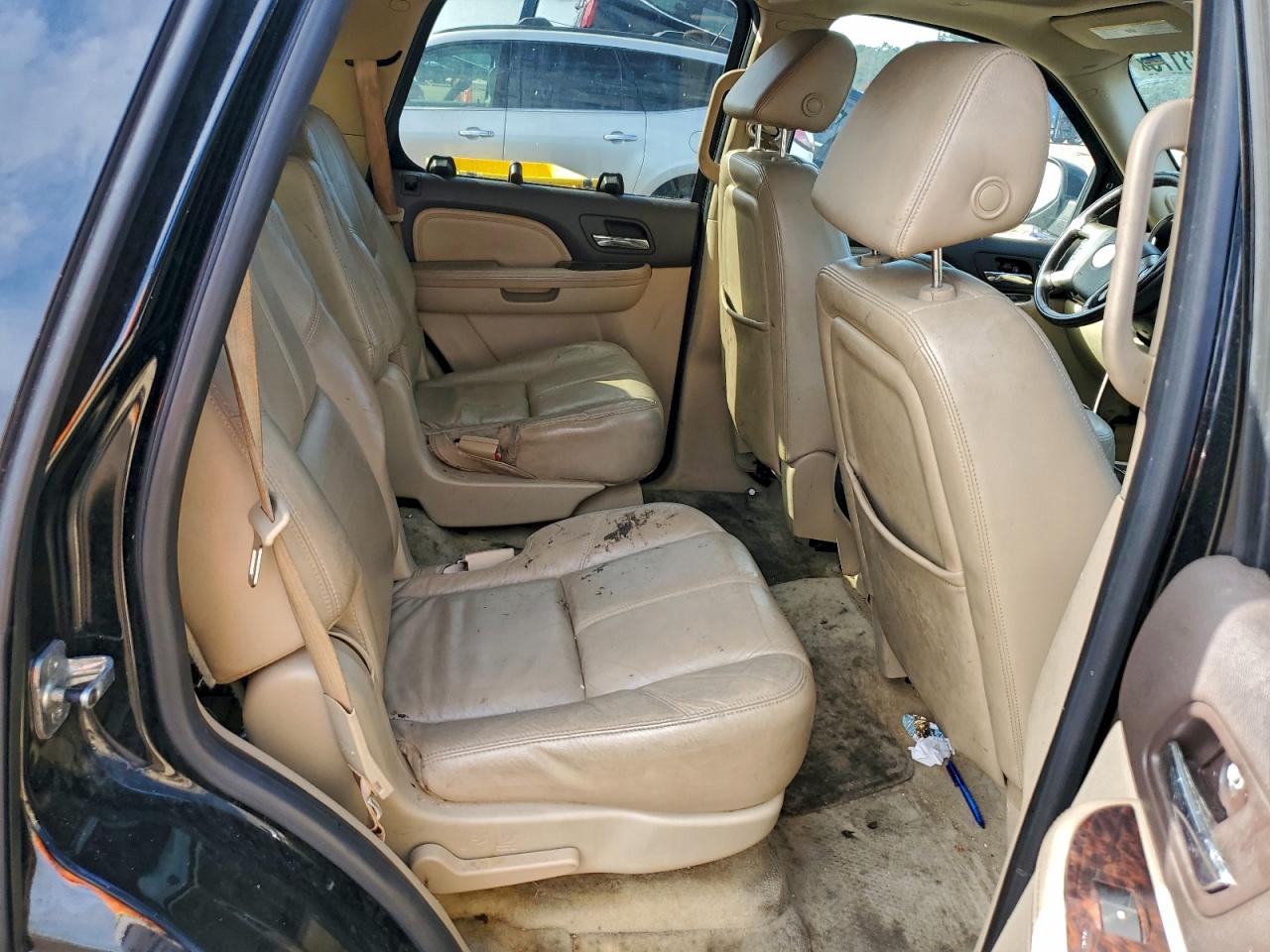 2008 GMC Yukon Denali VIN: 1GKFK63818J169558 Lot: 94703175