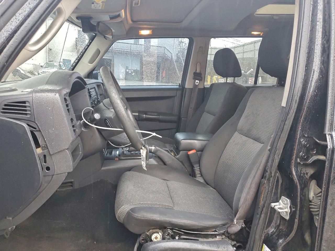 2009 Jeep Commander Sport VIN: 1J8HG48K09C525091 Lot: 94035455