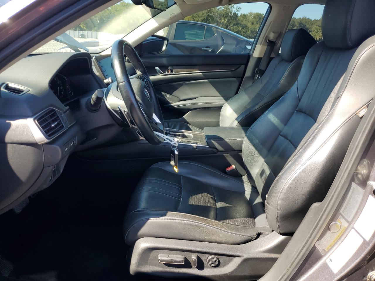 2018 Honda Accord Touring VIN: 1HGCV1F94JA090759 Lot: 92619905