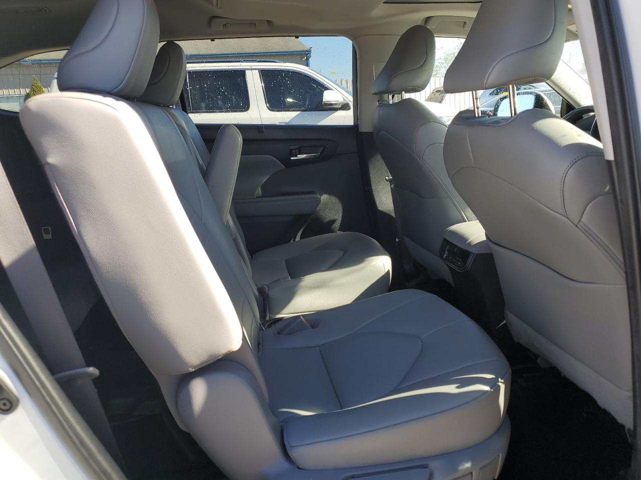 2022 Toyota Highlander Xle VIN: 5TDGZRBH2NS595045 Lot: 91256375