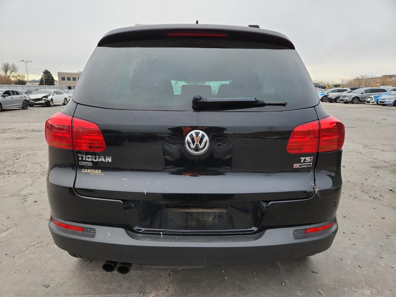 2018 Volkswagen Tiguan Limited VIN: WVGBV7AX7JK002568 Lot: 93482765