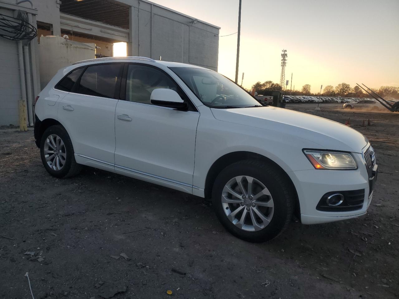 2016 Audi Q5 Premium VIN: WA1C2AFP9GA010946 Lot: 90887915