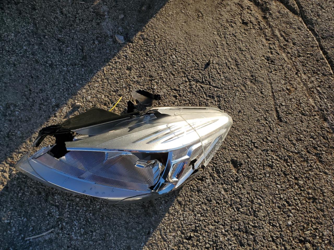 2014 Ford Escape Titanium VIN: 1FMCU0JX4EUA05730 Lot: 90598925