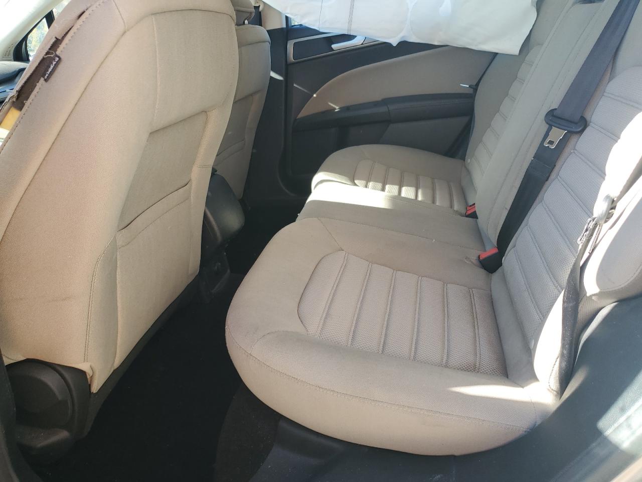 2017 Ford Fusion S VIN: 3FA6P0G71HR226588 Lot: 91297055