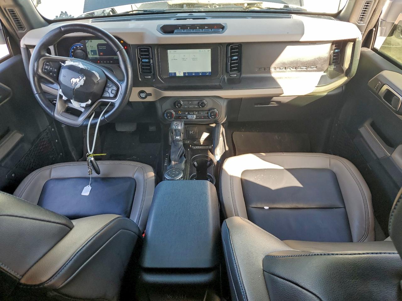 2023 Ford Bronco Base VIN: 1FMEE5DP1PLB81884 Lot: 94325785