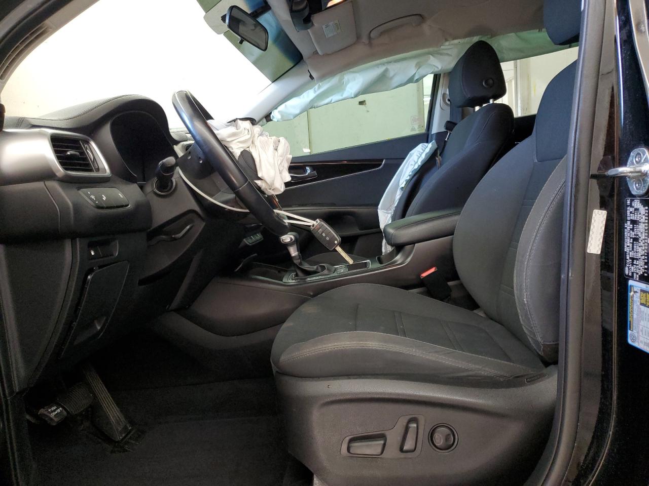 2020 Kia Sorento L VIN: 5XYPGDA30LG662329 Lot: 90905485