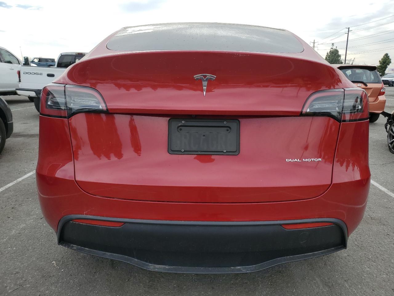 2023 Tesla Model Y VIN: 7SAYGDEE0PF623322 Lot: 92566845