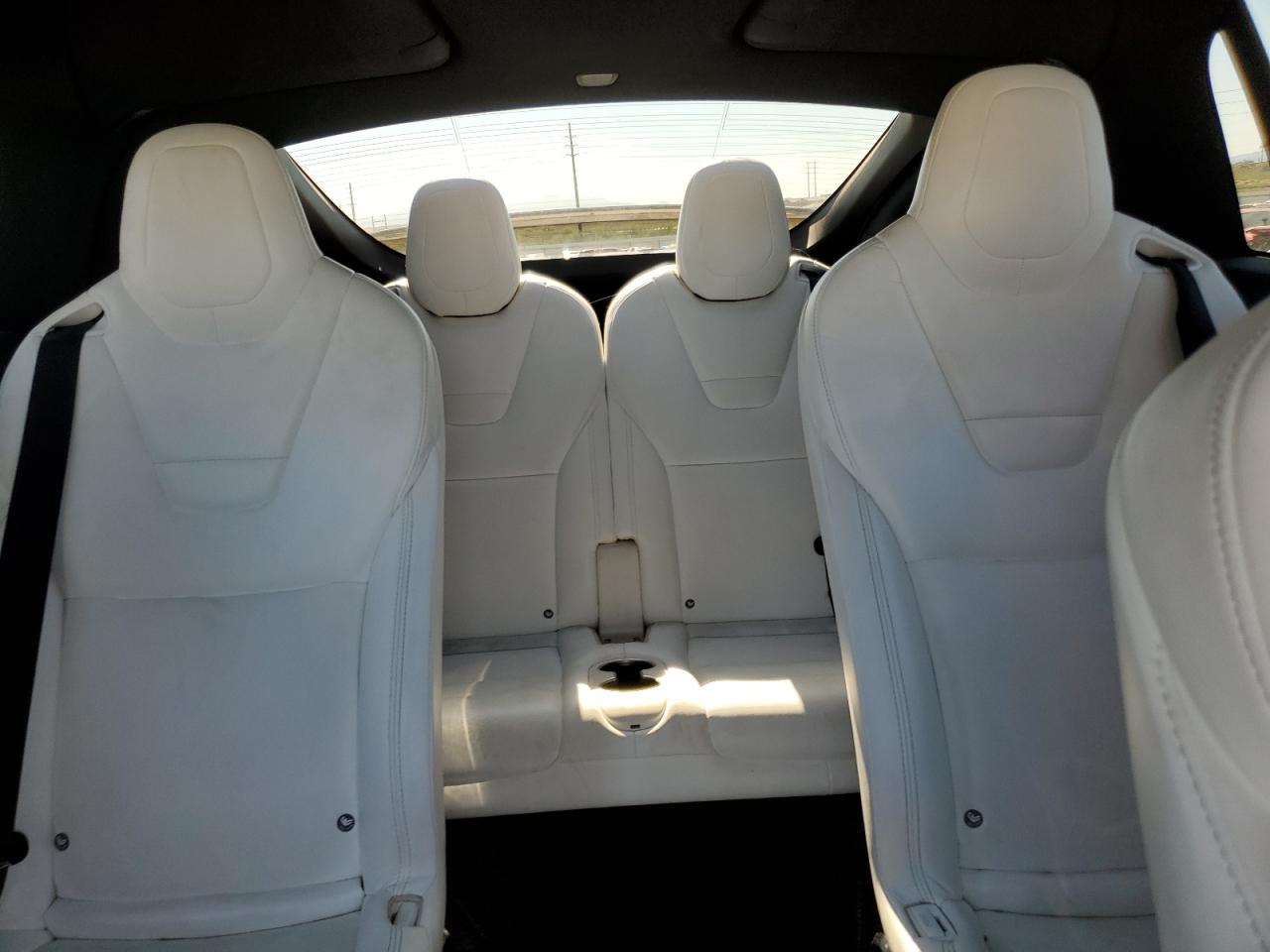 2016 Tesla Model X VIN: 5YJXCBE29GF019430 Lot: 90929565