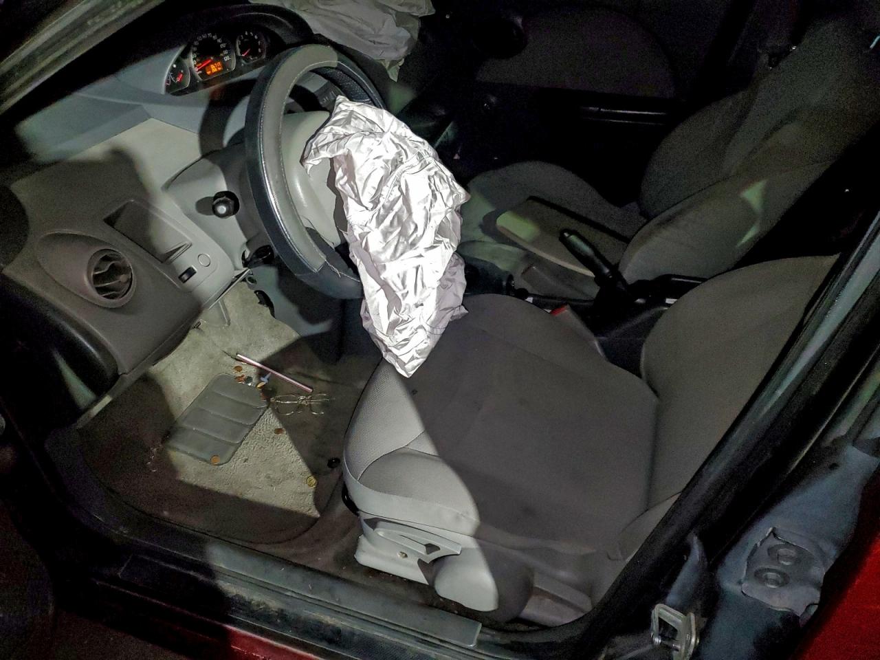 2003 Saturn Ion Level VIN: 122628 Lot: 95040135