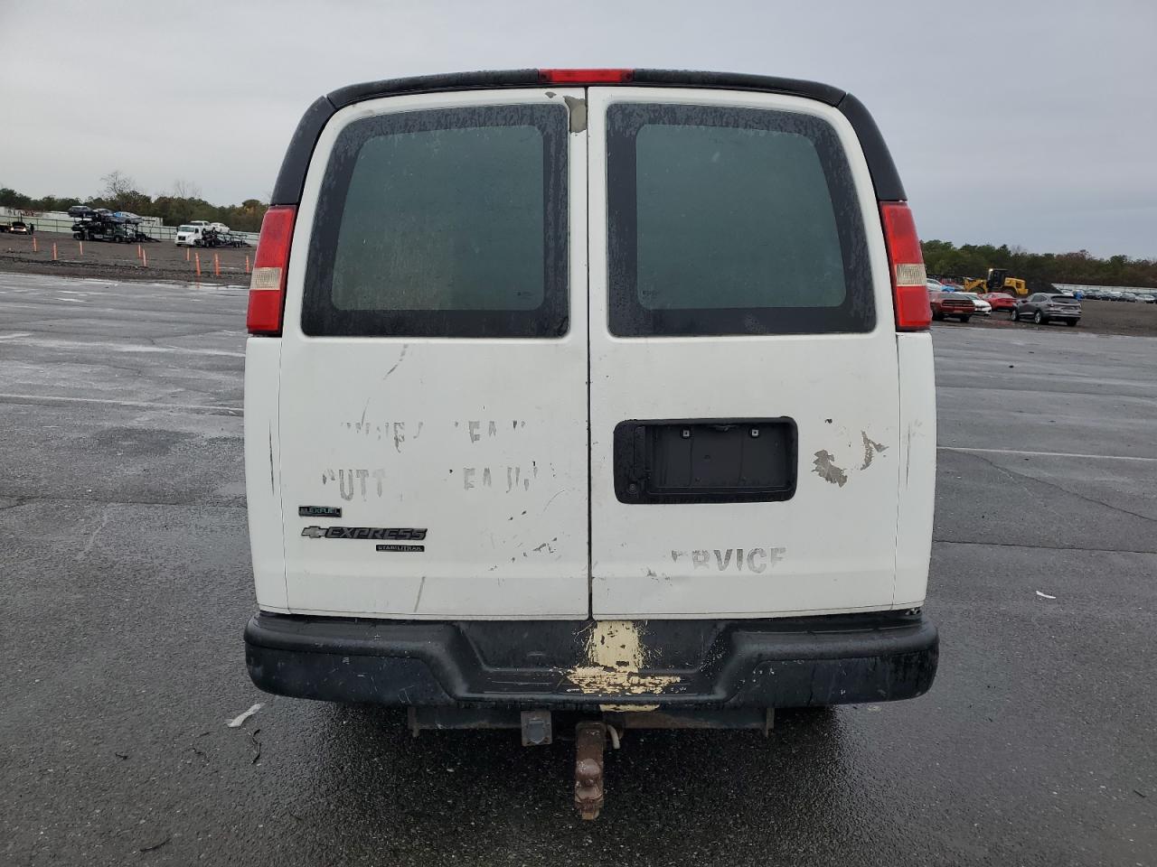 2011 Chevrolet Express G2500 Delivery Van VIN: 1GCWGGFA5B1130366 Lot: 93232235