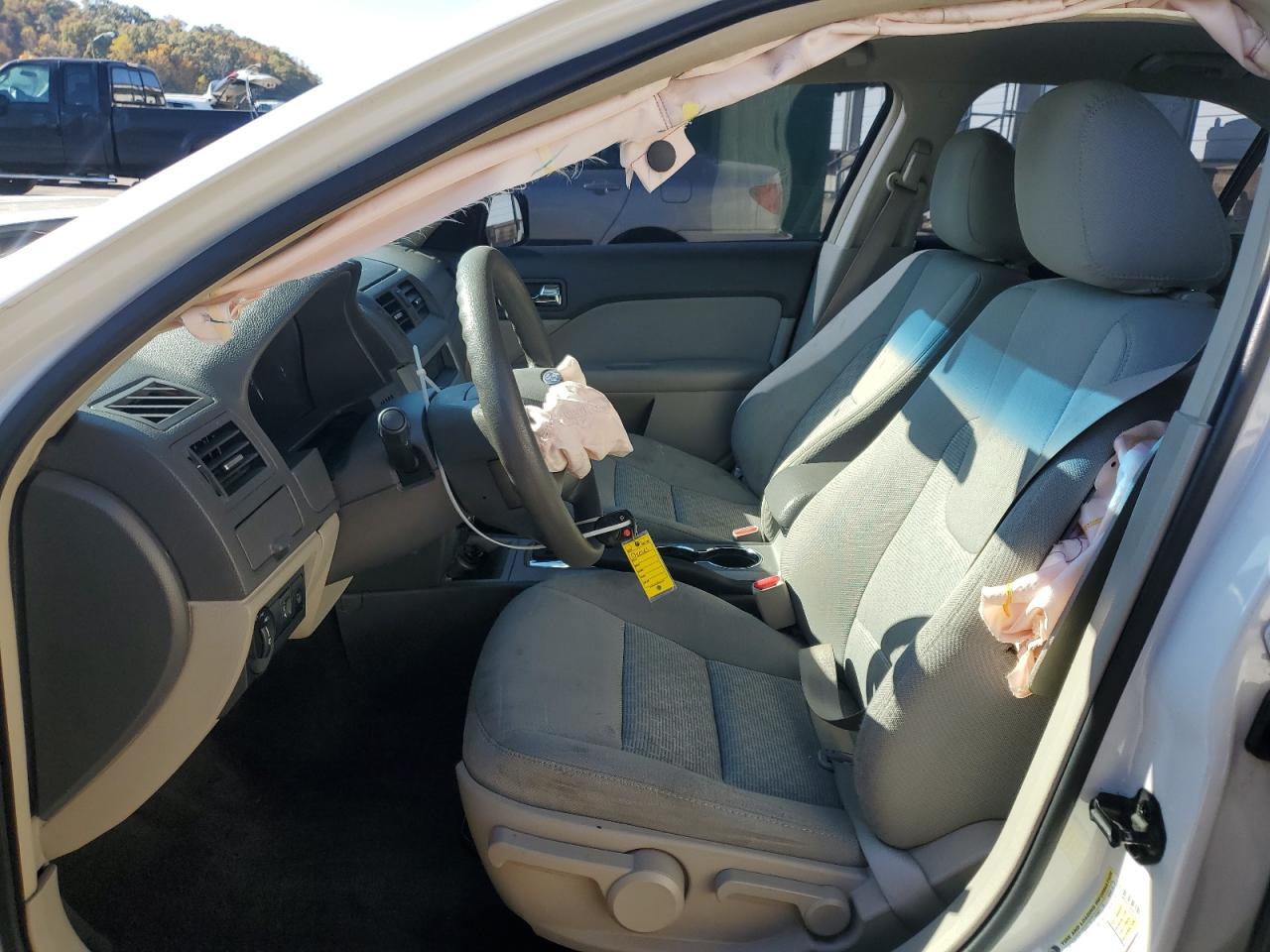 2010 Ford Fusion S VIN: 3FAHP0GA7AR393211 Lot: 90780195