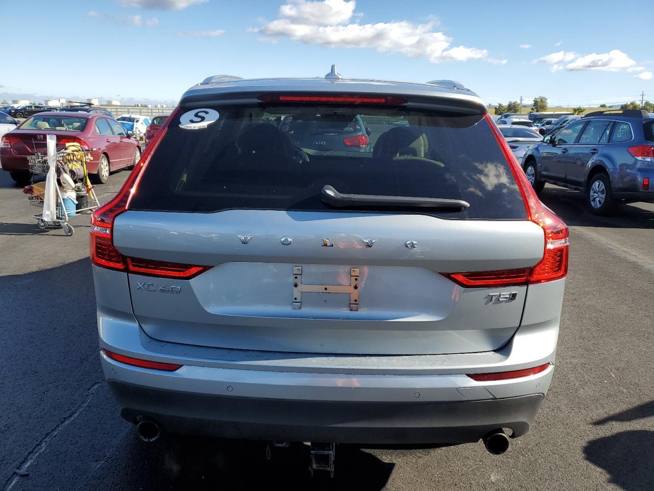 2018 Volvo Xc60 T5 Momentum VIN: YV4102RK6J1010934 Lot: 93151115
