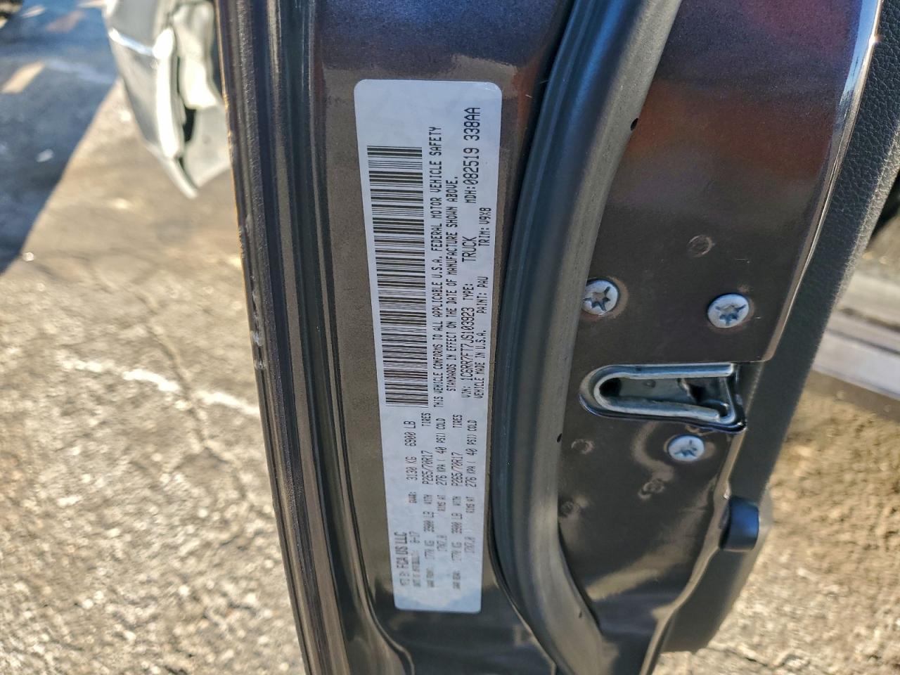 2018 Ram 1500 St VIN: 1C6RR7FT7JS103923 Lot: 93513375