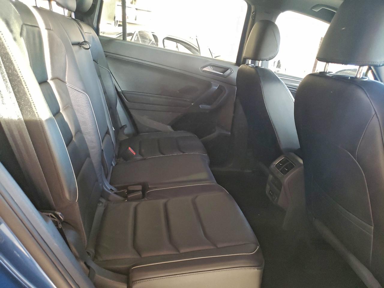 2018 Volkswagen Tiguan Sel Premium VIN: 3VV4B7AX2JM151566 Lot: 91963015