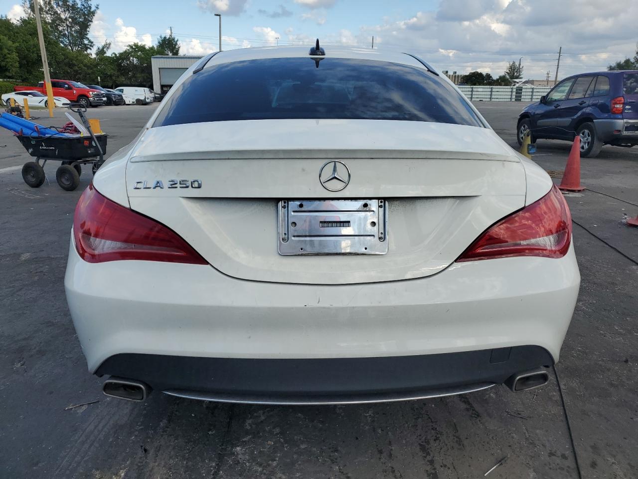 2014 Mercedes-Benz Cla 250 VIN: WDDSJ4EB7EN050319 Lot: 92072365