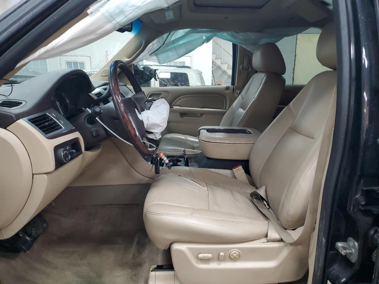 2013 Cadillac Escalade Premium VIN: 1GYS4CEF8DR117381 Lot: 92248835