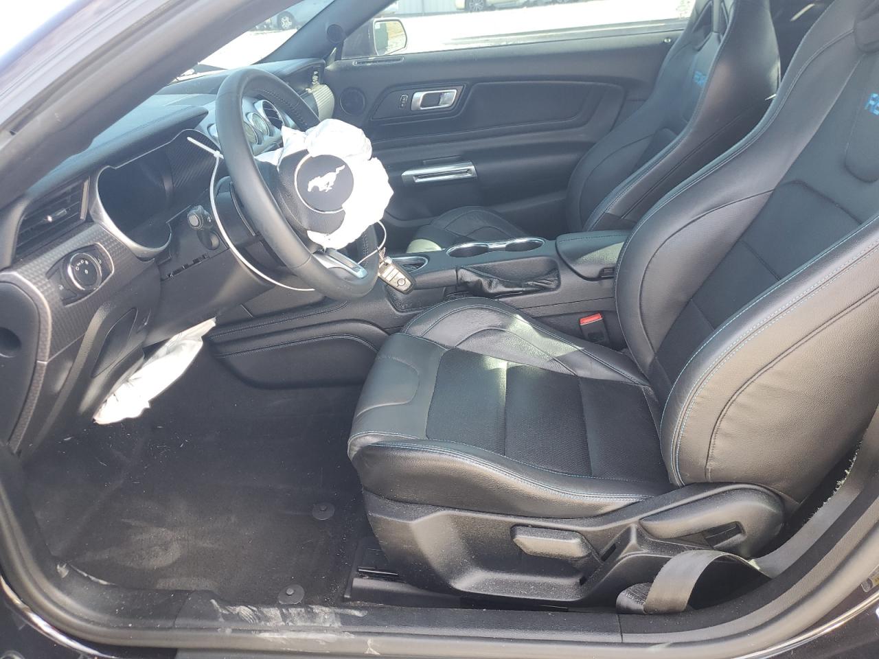 2022 Ford Mustang VIN: 1FA6P8TD6N5112837 Lot: 92128915