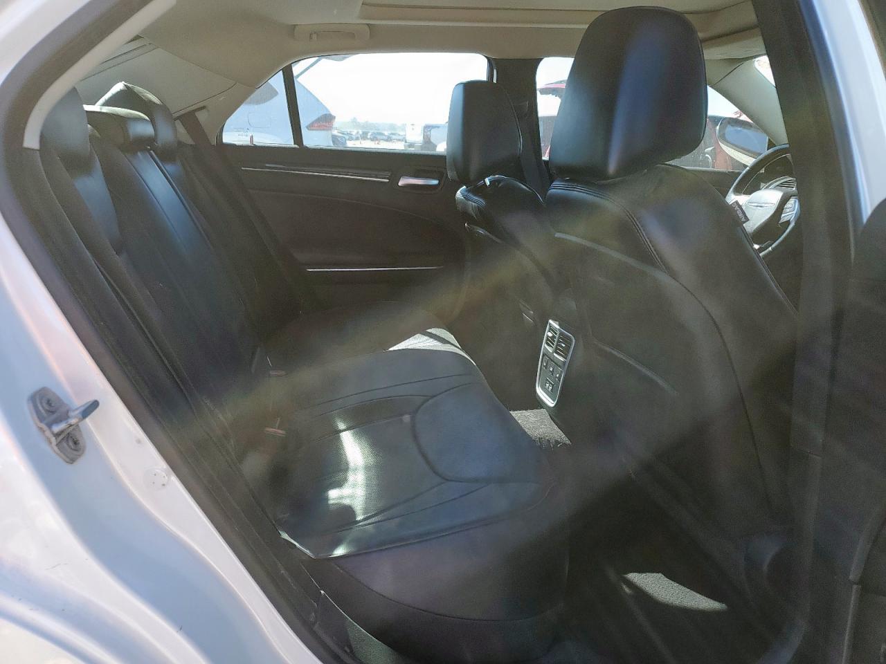 2015 Chrysler 300C VIN: 2C3CCAEGXFH846175 Lot: 92119715