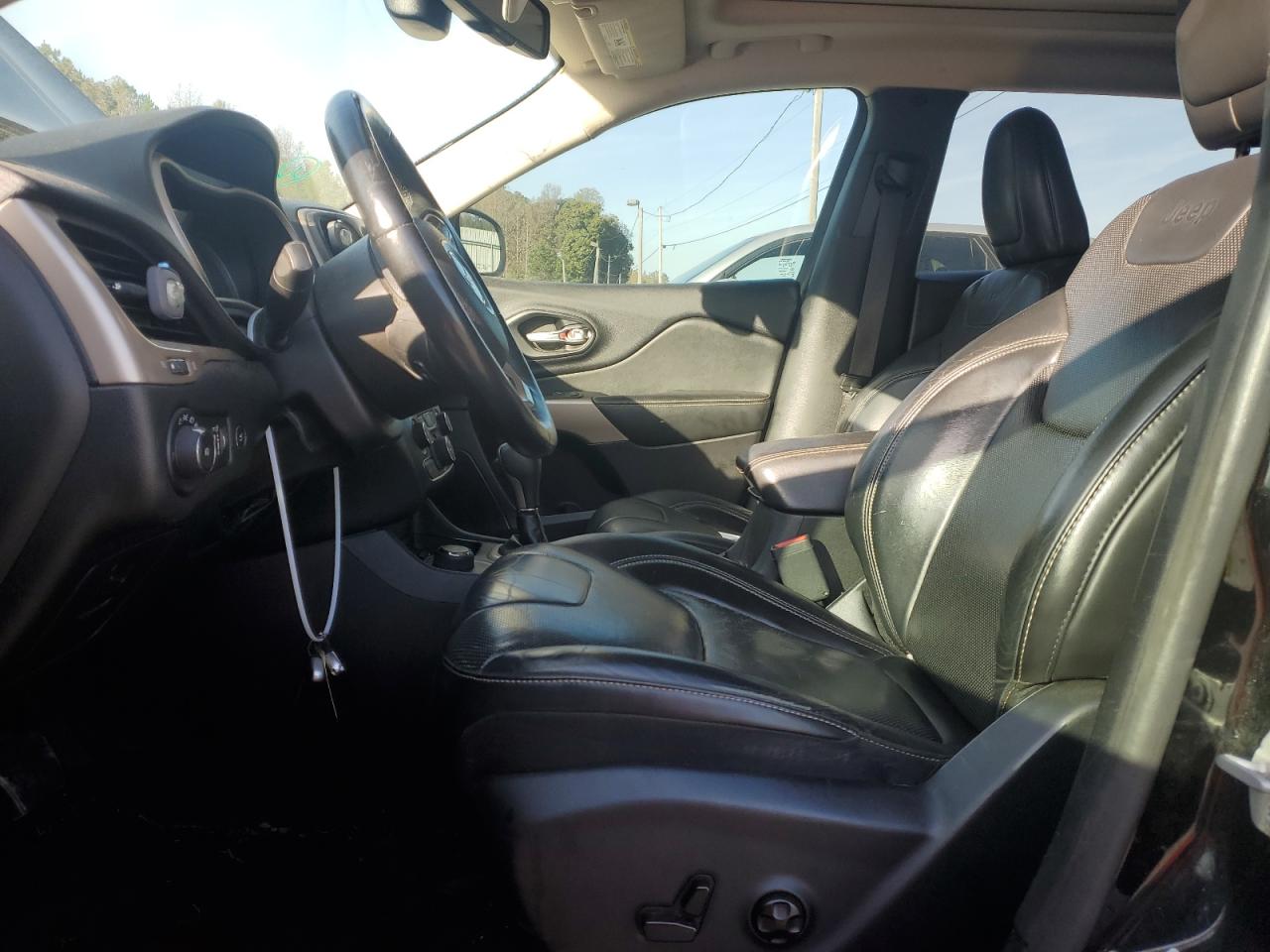 2017 Jeep Cherokee Limited VIN: 1C4PJMDS4HW588797 Lot: 92453985