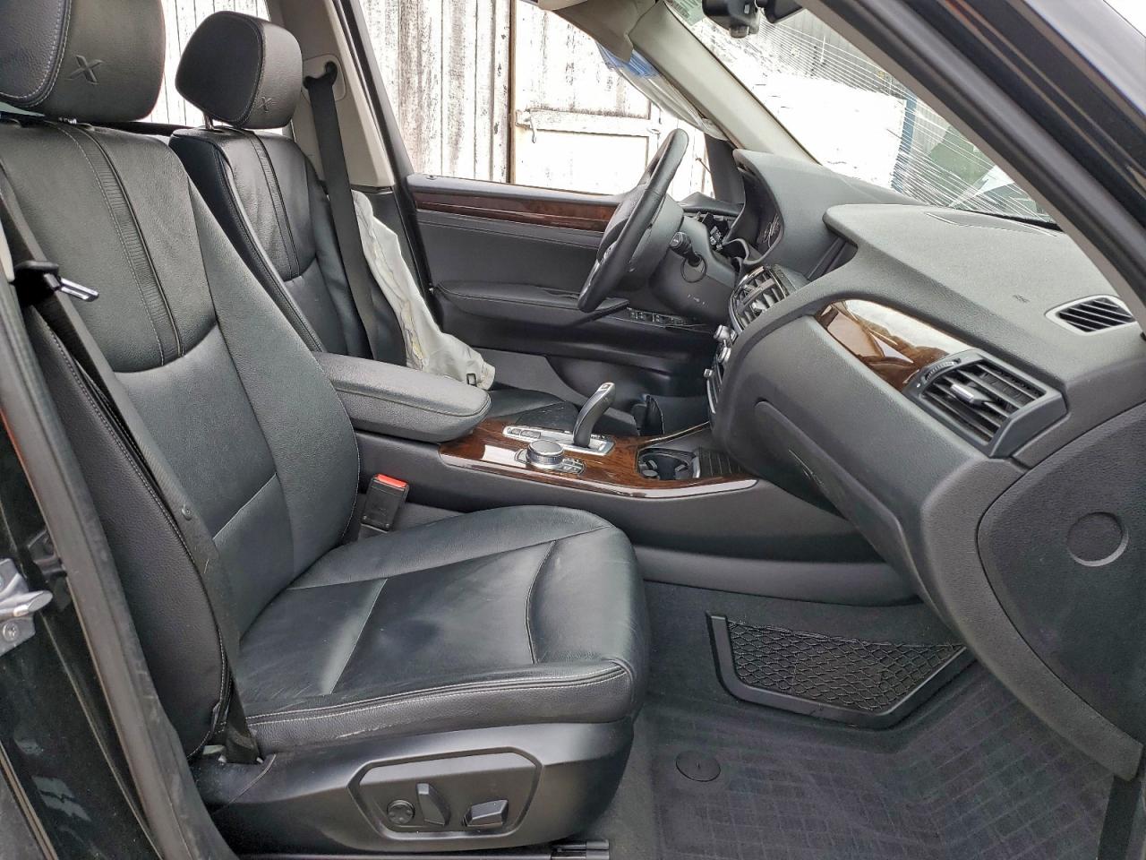 2017 BMW X3 xDrive28I VIN: 5UXWX9C58H0D96192 Lot: 94098075