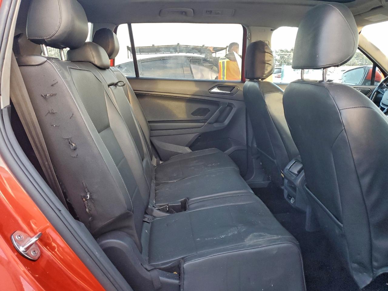 2018 Volkswagen Tiguan Se VIN: 3VV3B7AX1JM062373 Lot: 93810905