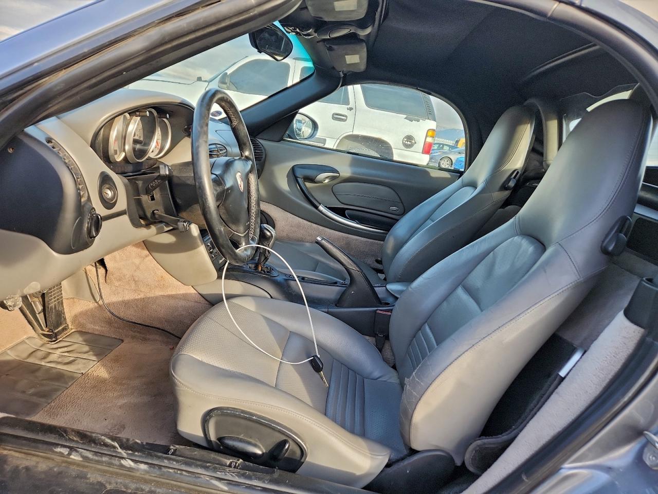 2001 Porsche Boxster S VIN: WP0CB29881U663130 Lot: 93699555