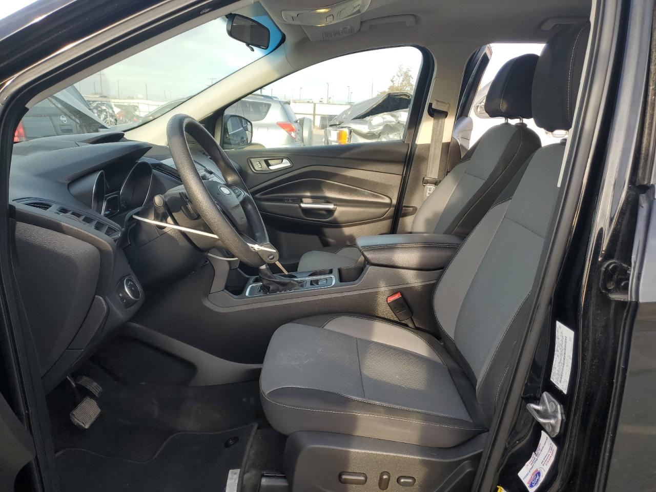 2017 Ford Escape Se VIN: 1FMCU0GD7HUC74547 Lot: 92232505