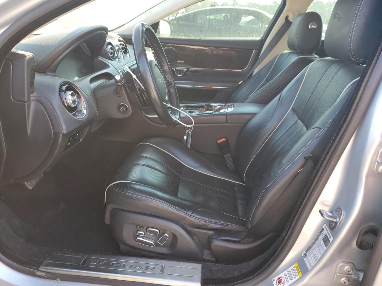 2015 Jaguar Xjl Portfolio VIN: SAJWA2GZ0F8V81678 Lot: 91377935