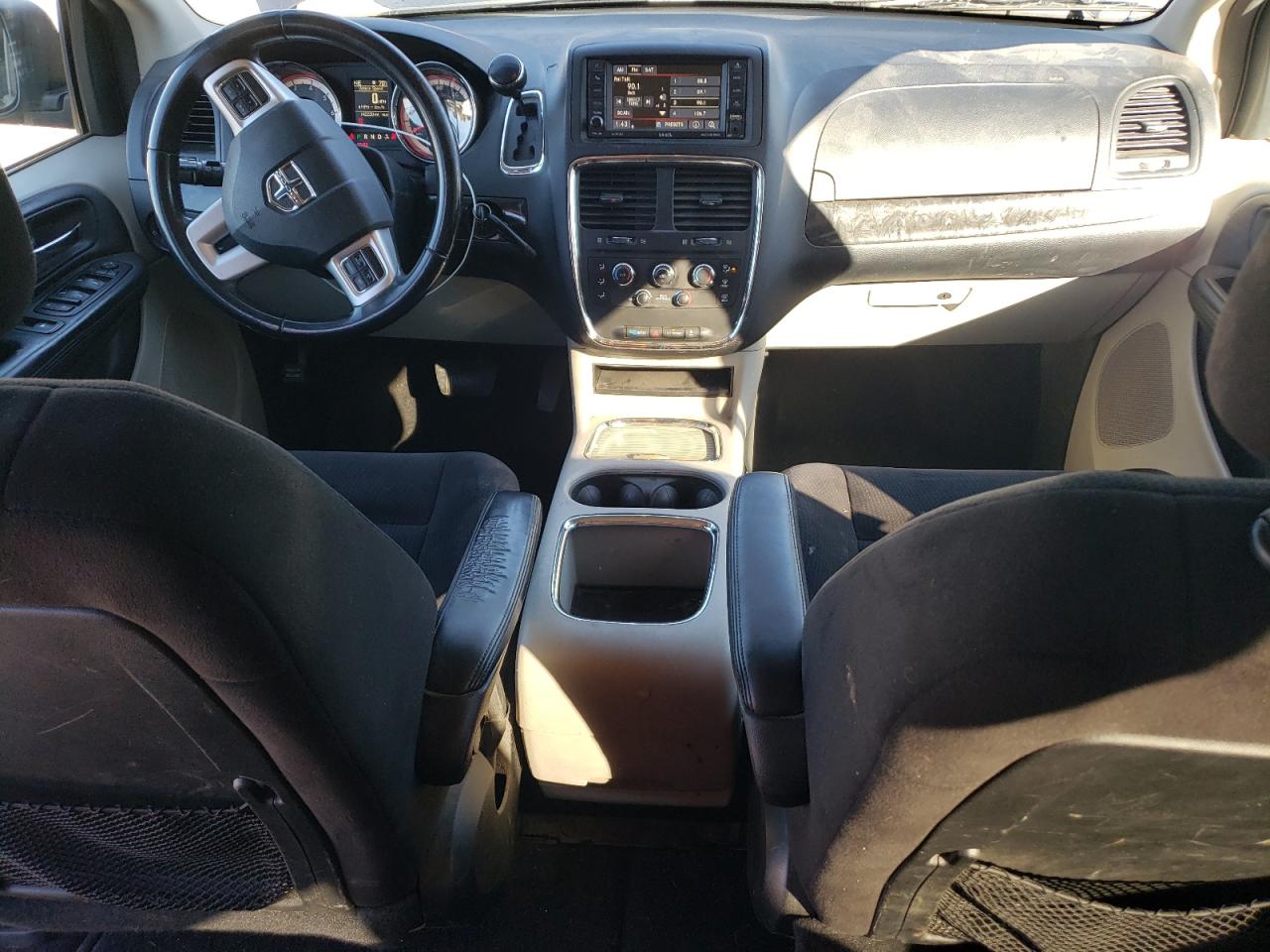 2014 Dodge Grand Caravan Sxt VIN: 2C4RDGCG8ER305529 Lot: 91713685