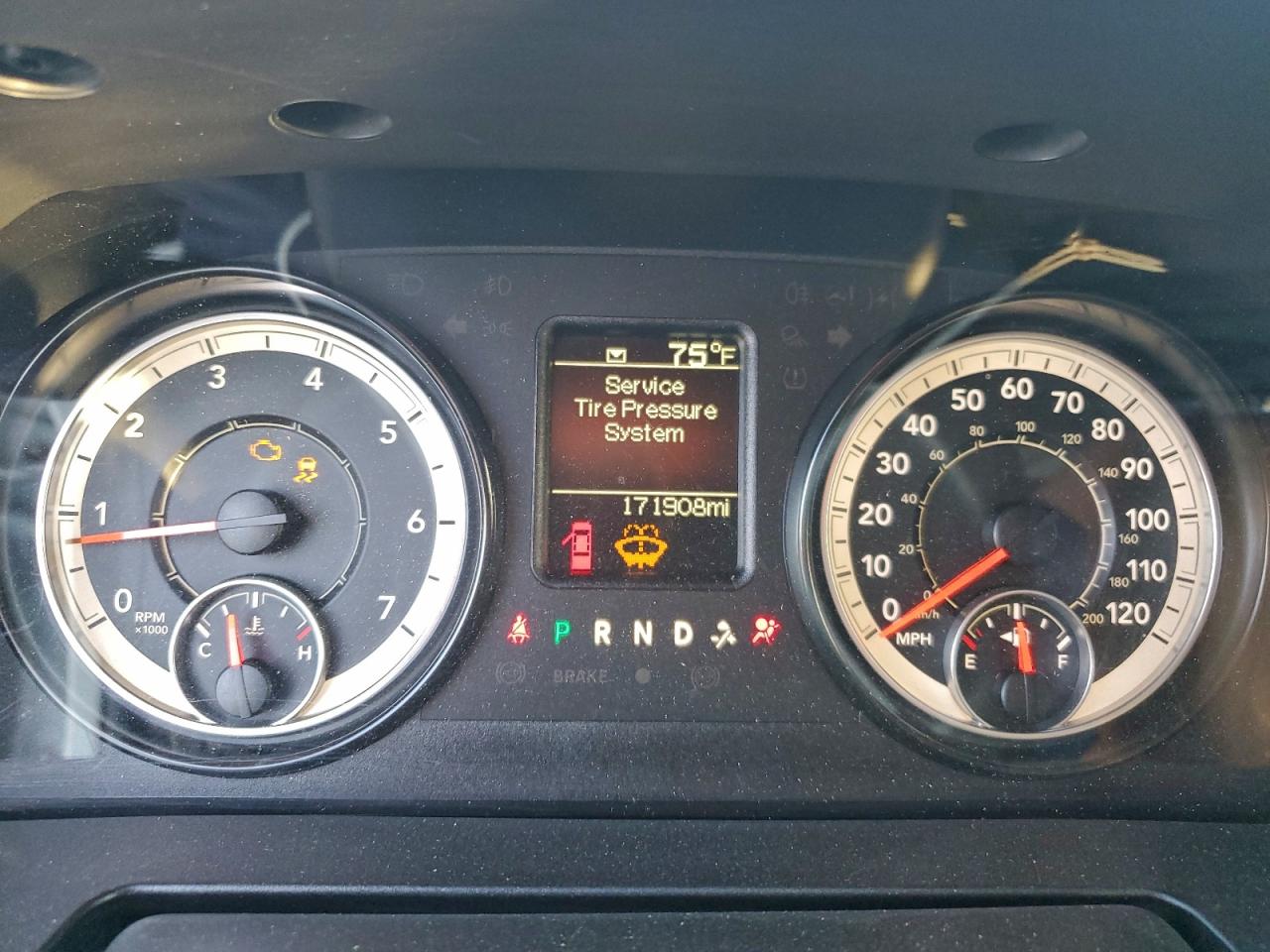 2017 Ram 1500 St VIN: 1C6RR6FG1HS574148 Lot: 93789085