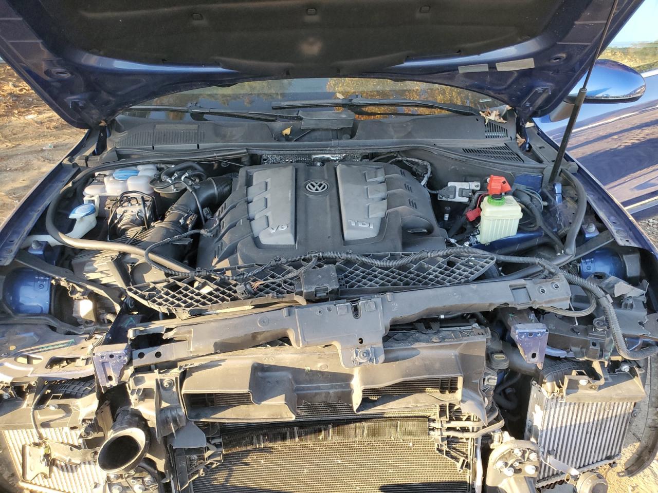 2016 Volkswagen Touareg Tdi VIN: WVGEP9BP2GD006087 Lot: 91193595