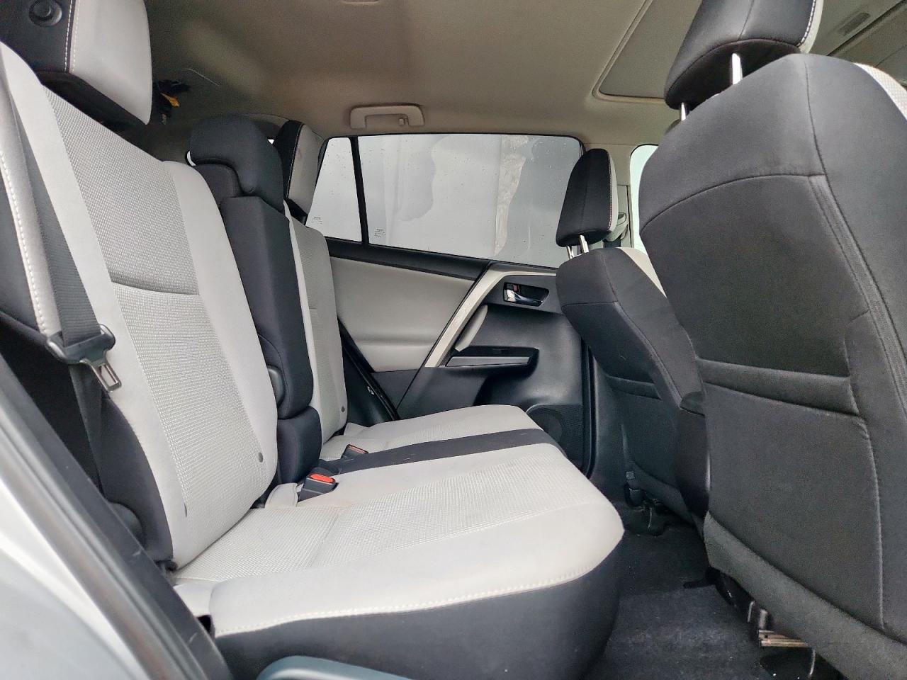 2017 Toyota Rav4 Xle VIN: 2T3WFREV2HW355339 Lot: 93076405