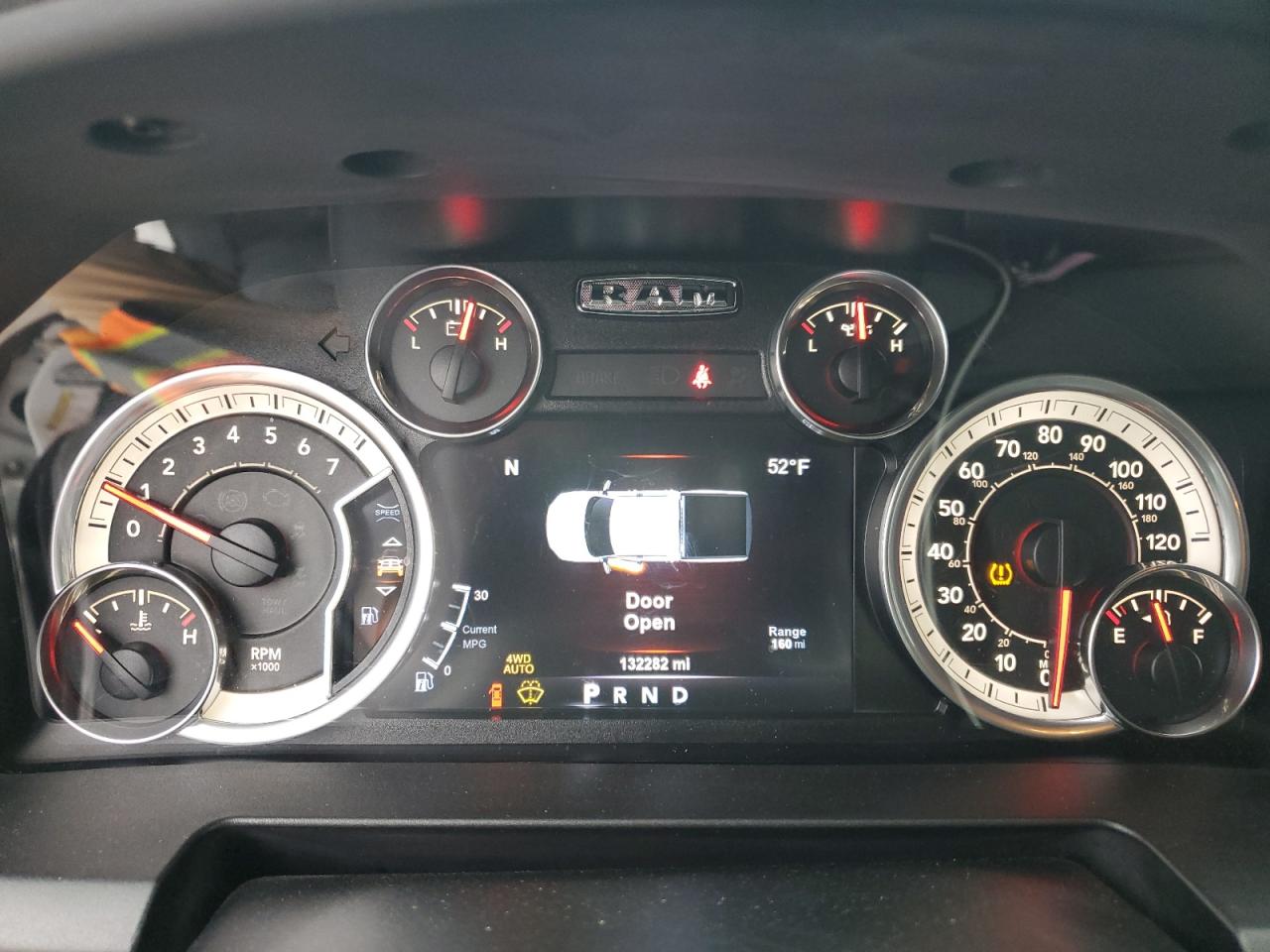 2017 Ram 1500 Slt VIN: 3C6RR7LT3HG746842 Lot: 93391455