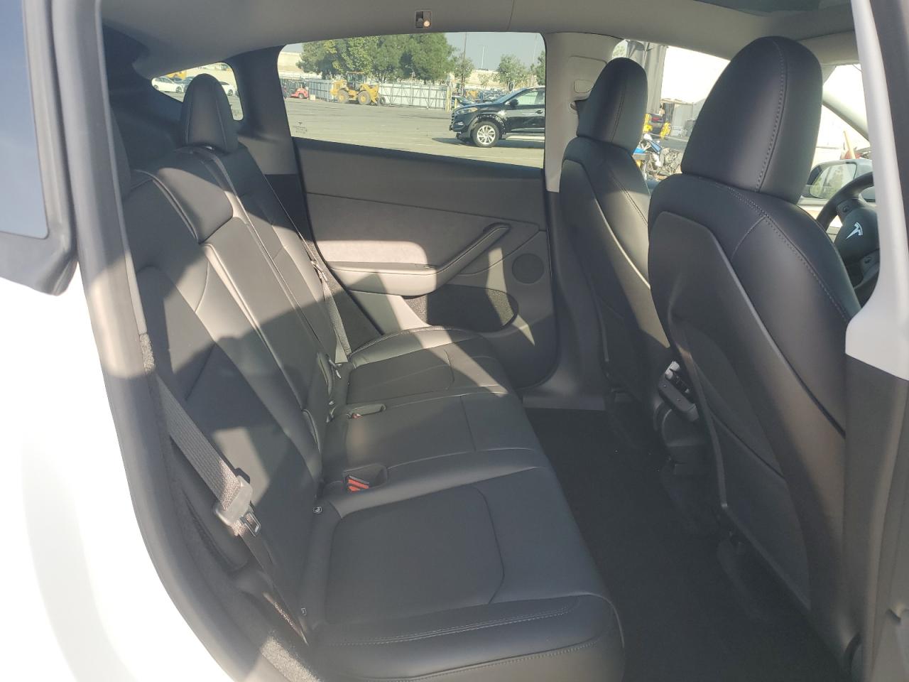 2023 Tesla Model Y VIN: 7SAYGDEEXPA152356 Lot: 90884005