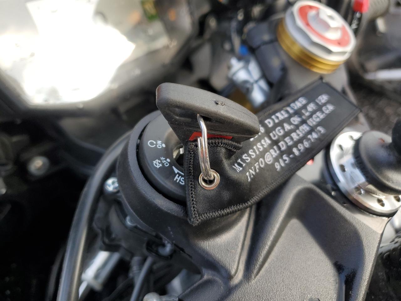 2018 Aprilia Rsv4 Rr VIN: ZD4KEU008JS001148 Lot: 89860495